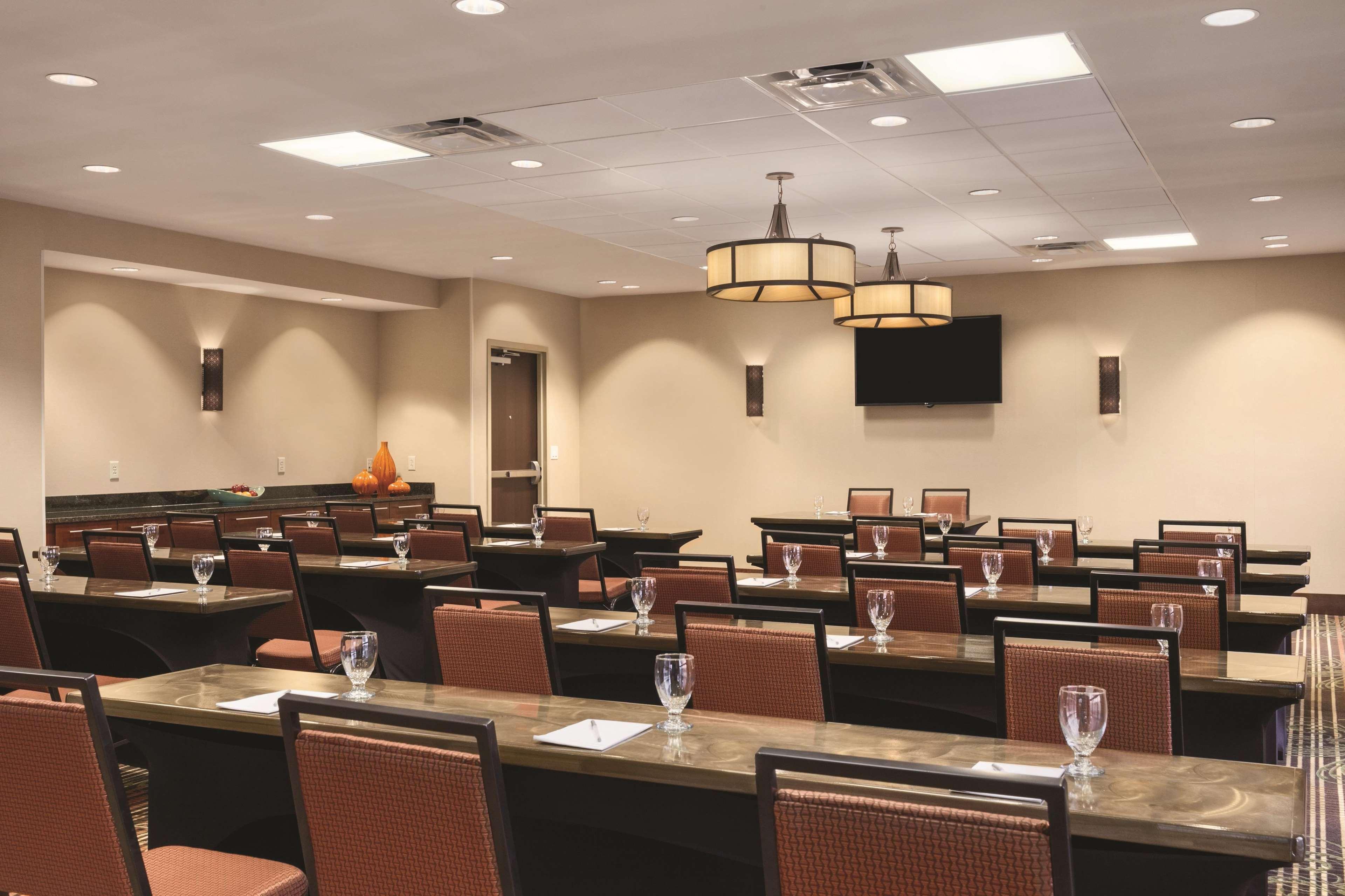 Hampton Inn Фредерік Екстер'єр фото