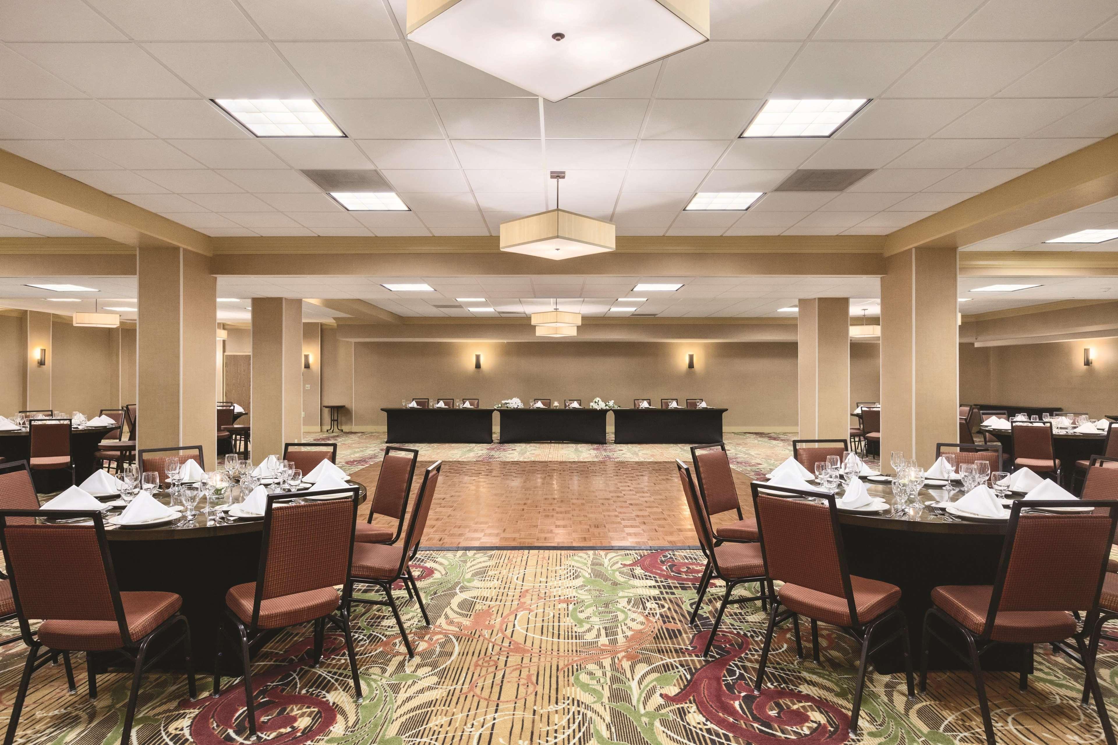 Hampton Inn Фредерік Екстер'єр фото