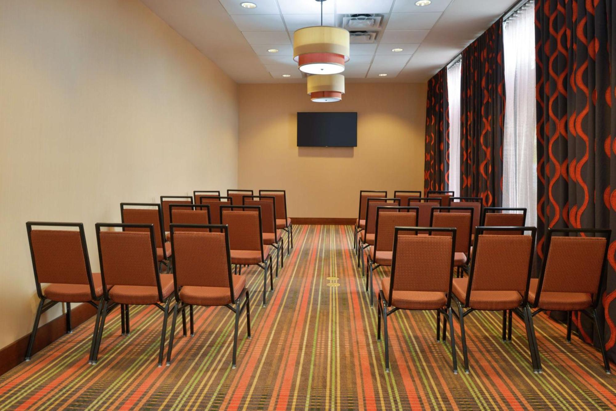 Hampton Inn Фредерік Екстер'єр фото