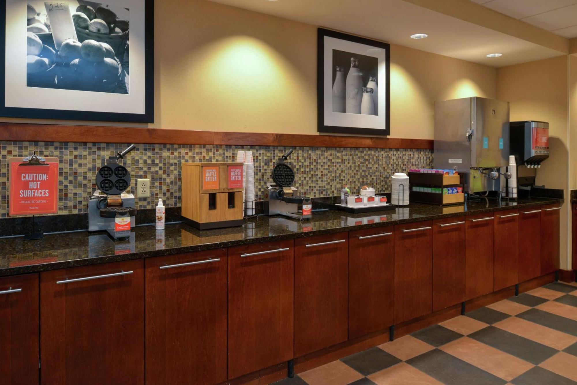 Hampton Inn Фредерік Екстер'єр фото