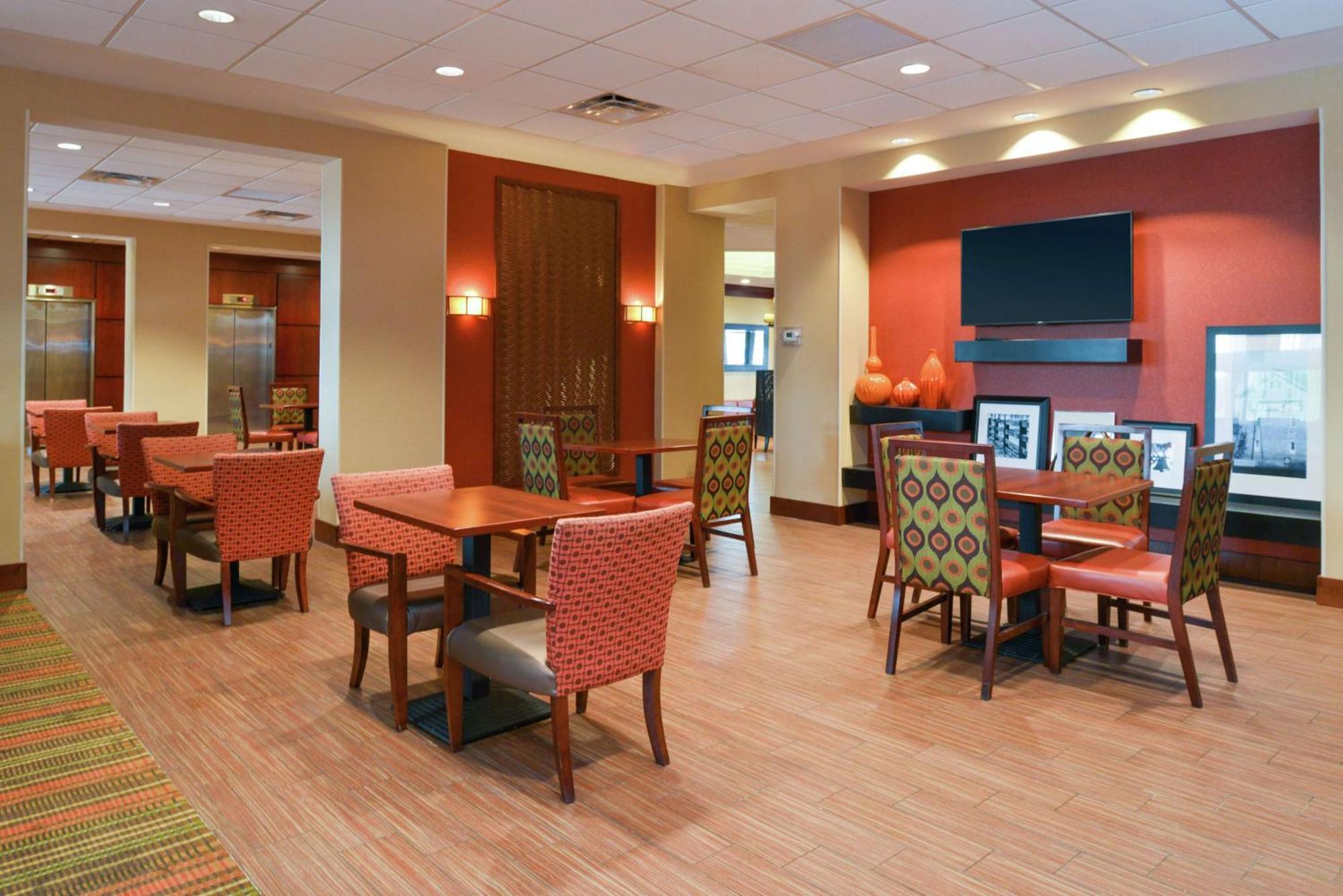 Hampton Inn Фредерік Екстер'єр фото