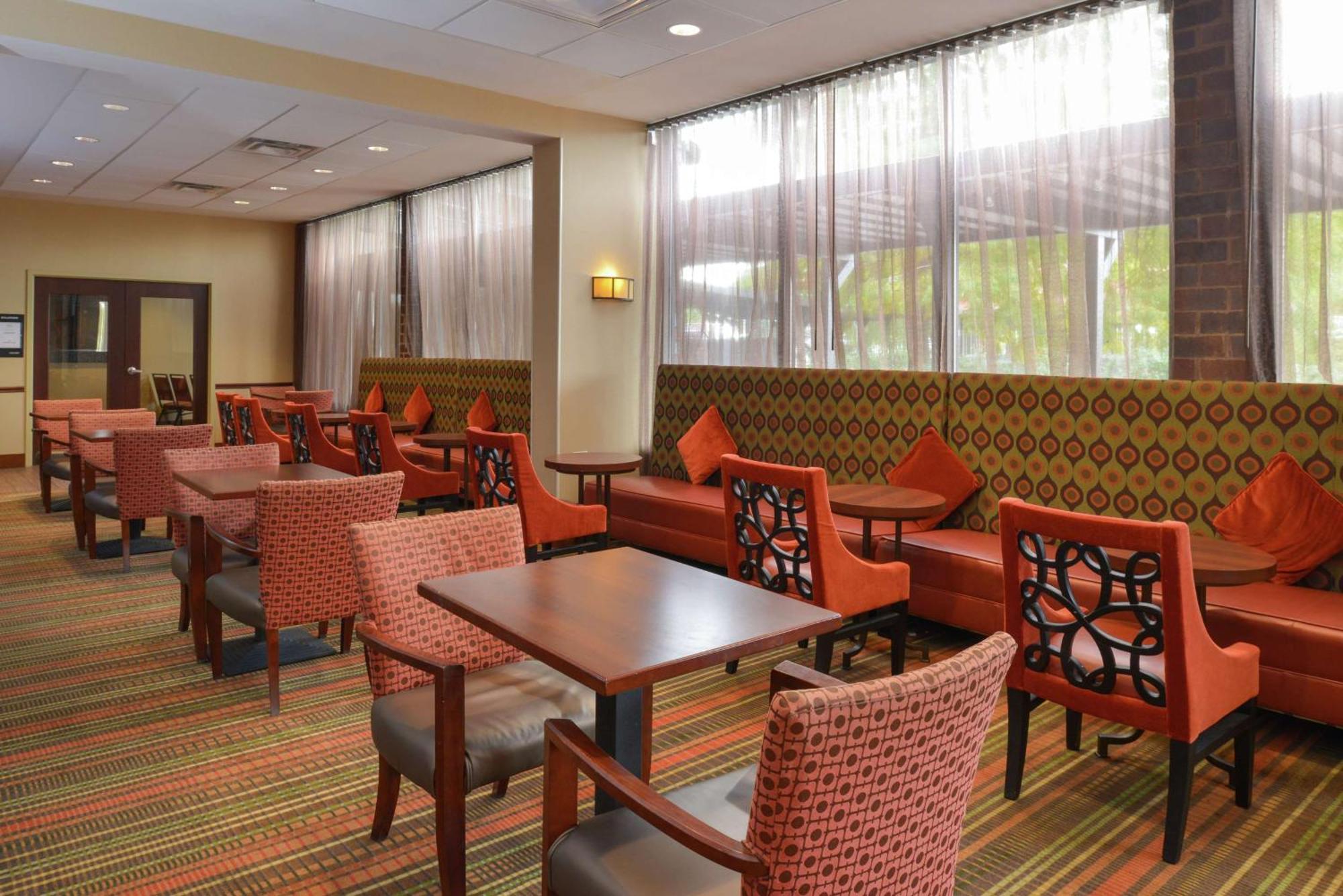 Hampton Inn Фредерік Екстер'єр фото